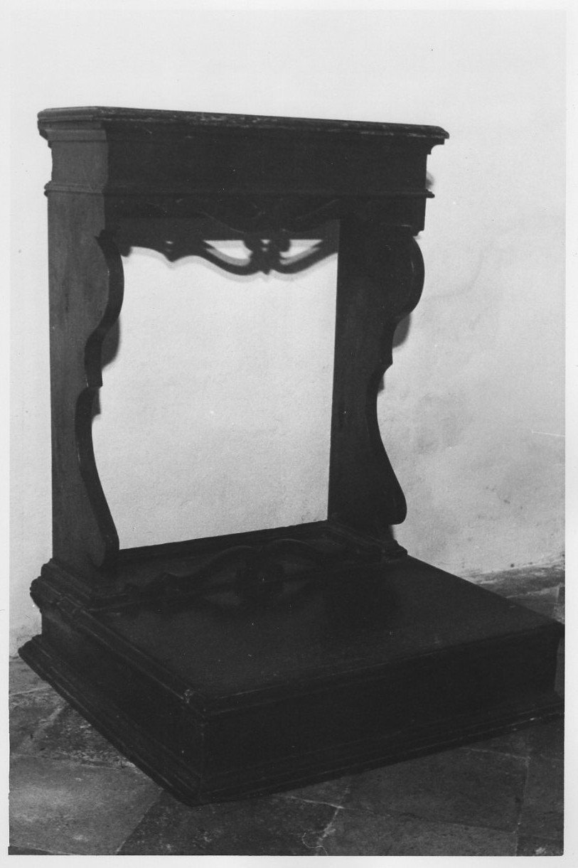 inginocchiatoio, opera isolata - bottega Italia centrale (sec. XVII)