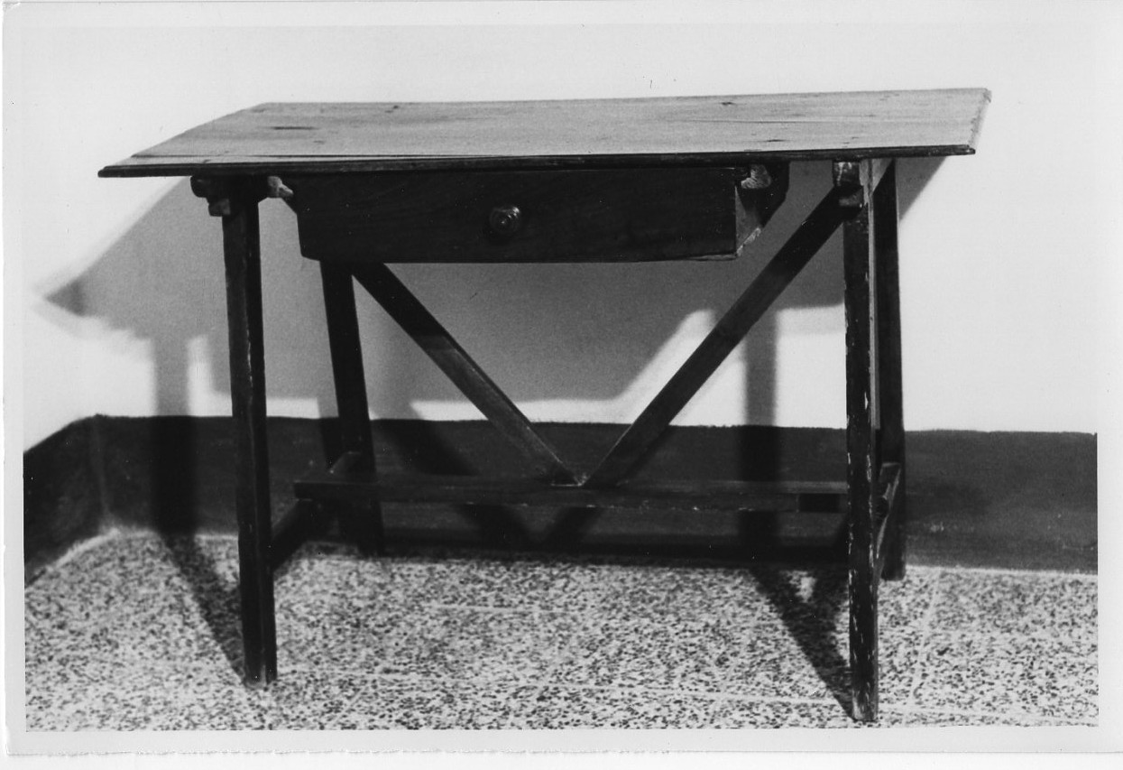 tavolo, opera isolata - bottega Italia centrale (sec. XVII)