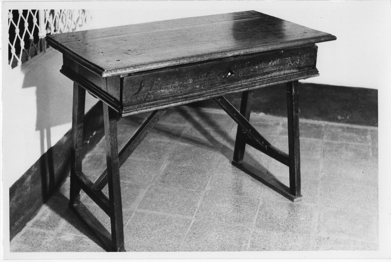 tavolo, opera isolata - bottega Italia centrale (sec. XVII)