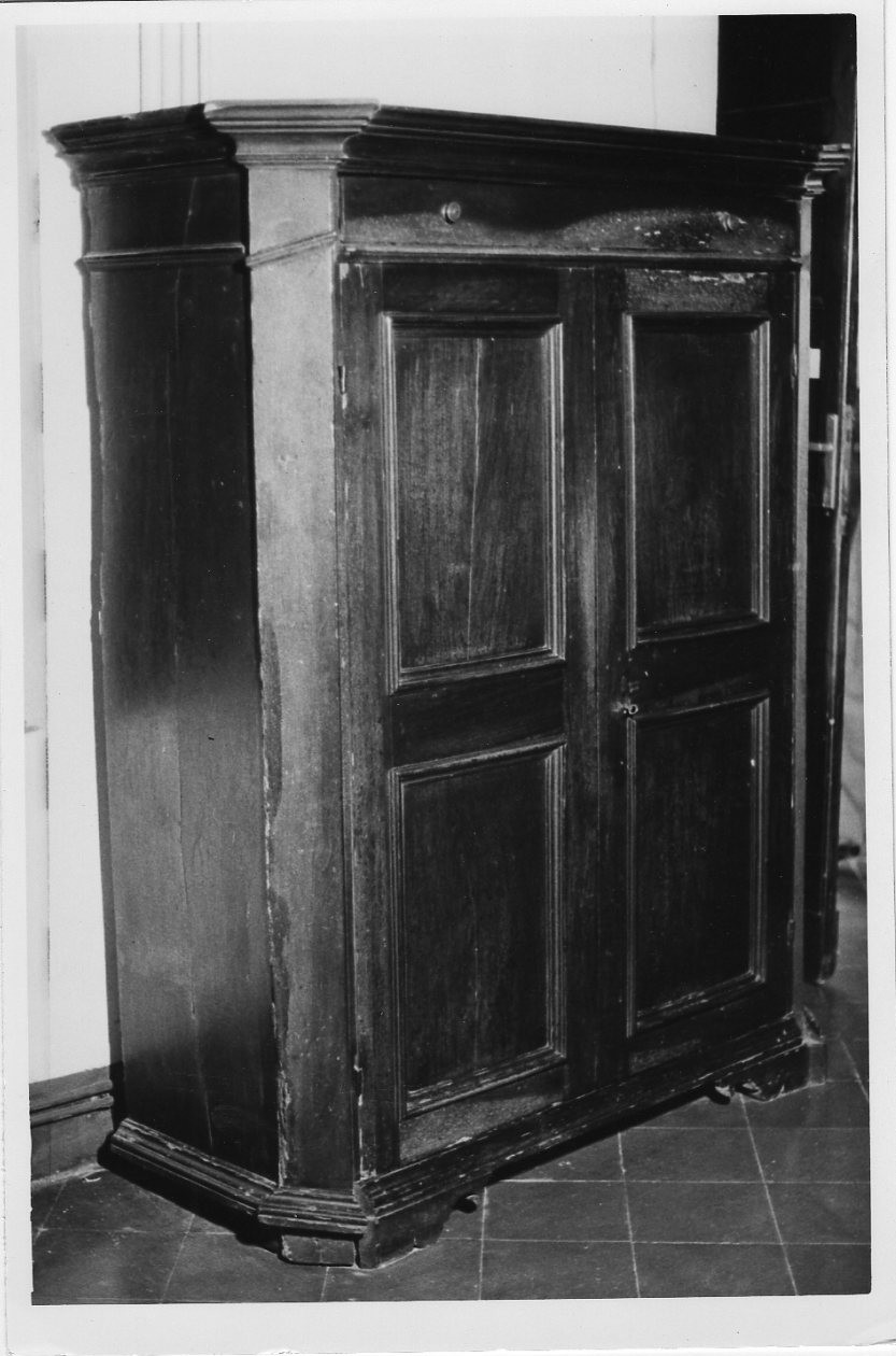 armadio, opera isolata - bottega Italia centrale (sec. XVII)