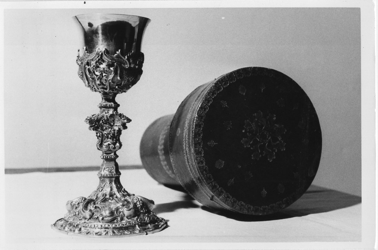 custodia di calice, elemento d'insieme - bottega Italia centrale (sec. XVIII)