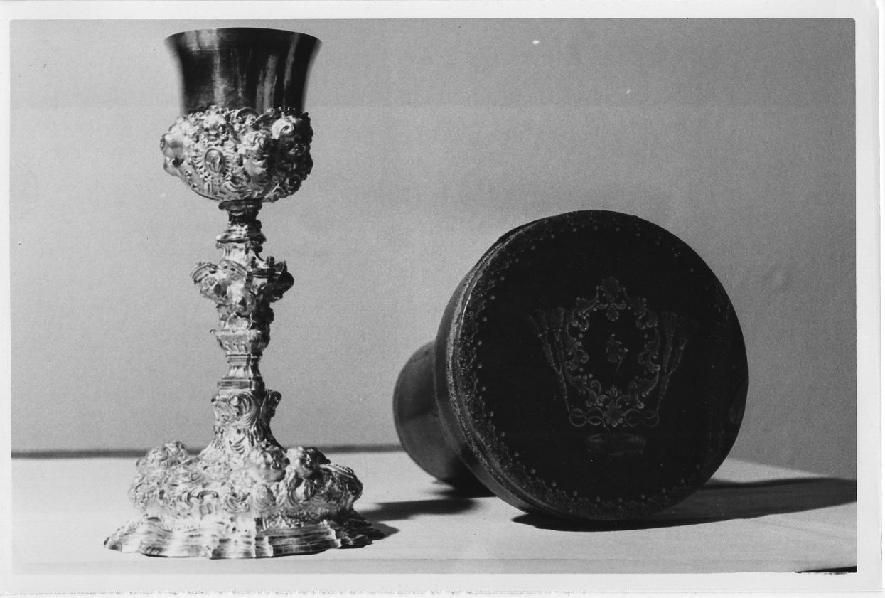 custodia di calice, elemento d'insieme - bottega Italia centrale (sec. XVIII)