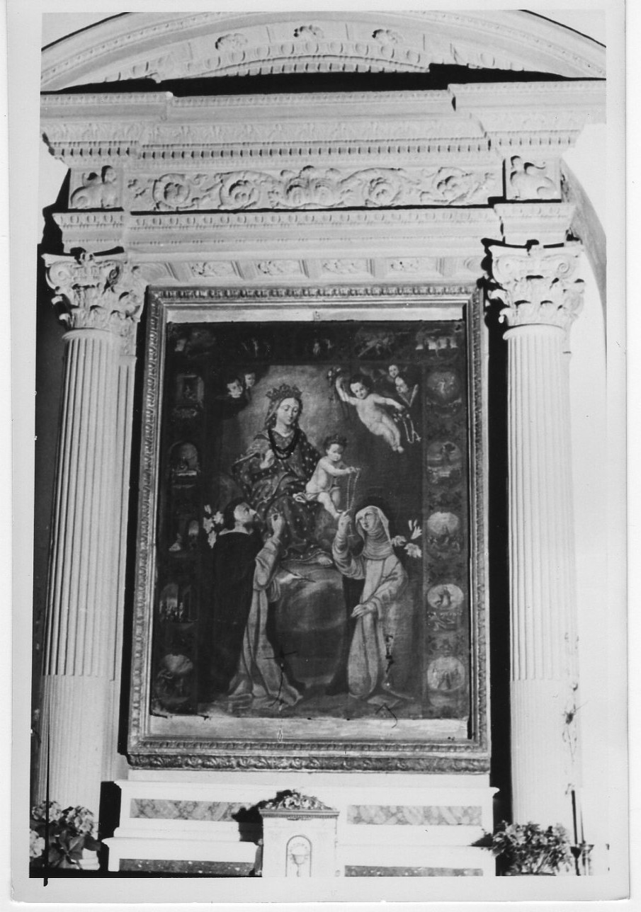 Madonna del Rosario con San Domenico e Santa Caterina da Siena (dipinto, opera isolata) - ambito Italia centrale (sec. XVII)