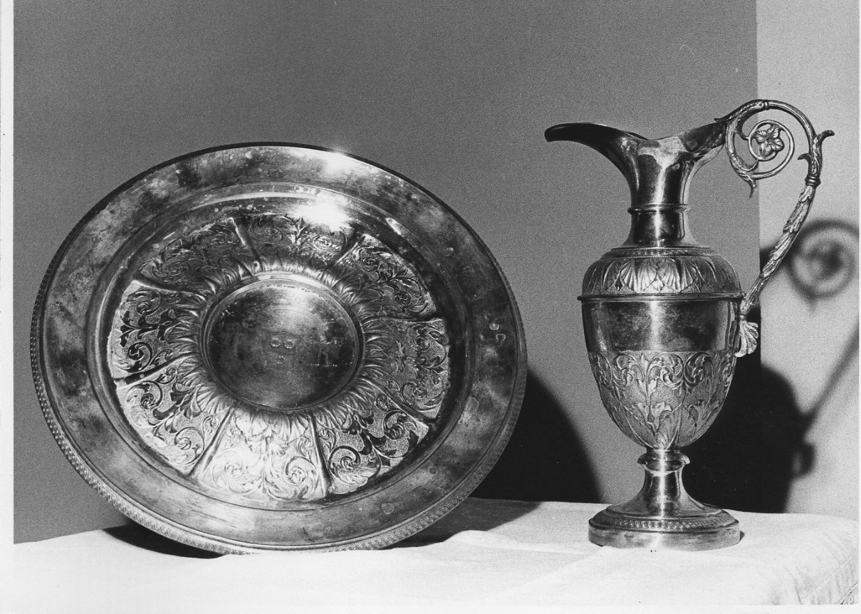 piatto, elemento d'insieme - bottega italiana (sec. XIX)