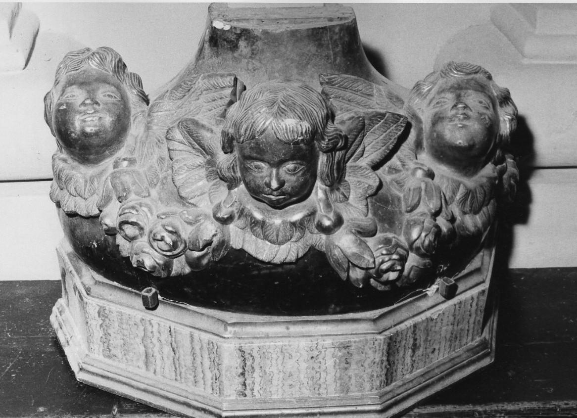 piedistallo di statua, opera isolata - bottega italiana (sec. XVII)