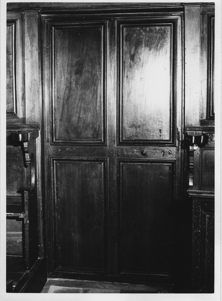 porta - ad un battente, elemento d'insieme - bottega italiana (primo quarto sec. XVII)