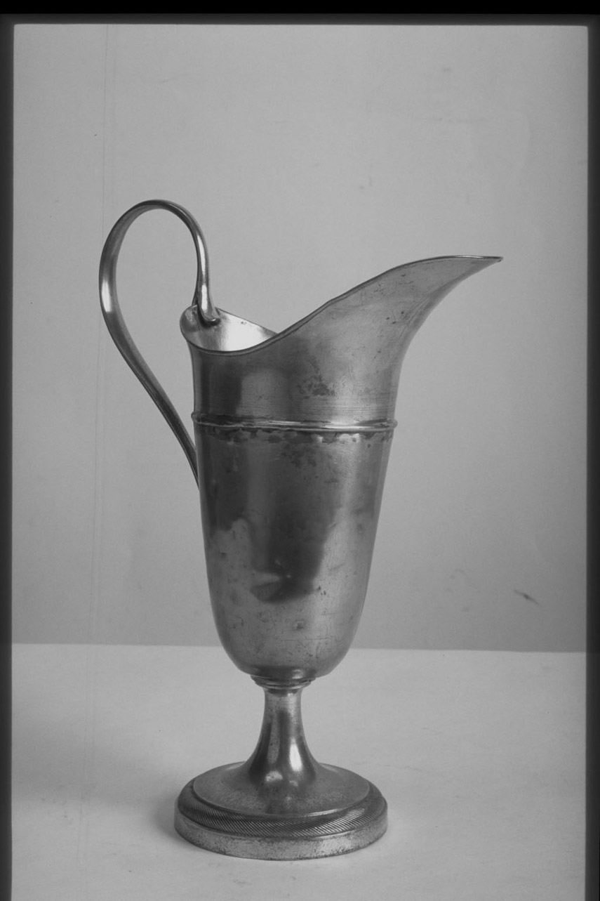 motivi decorativi (brocca, opera isolata) di Ditta Fratelli Bertarelli (primo quarto sec. XX)