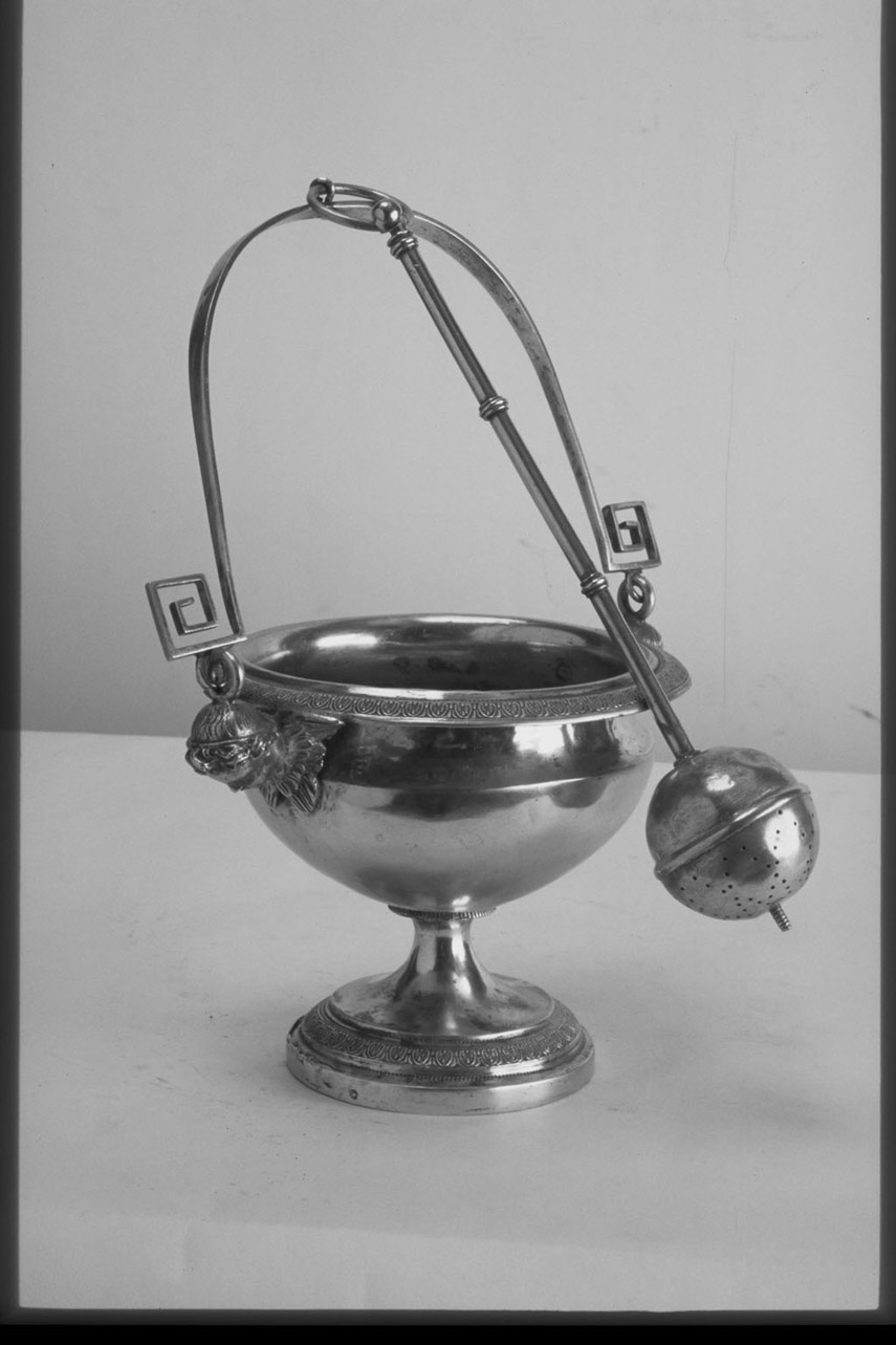 cherubini e motivi decorativi fitomorfi (servizio per aspersione, insieme) di S.B (sec. XIX, sec. XIX)