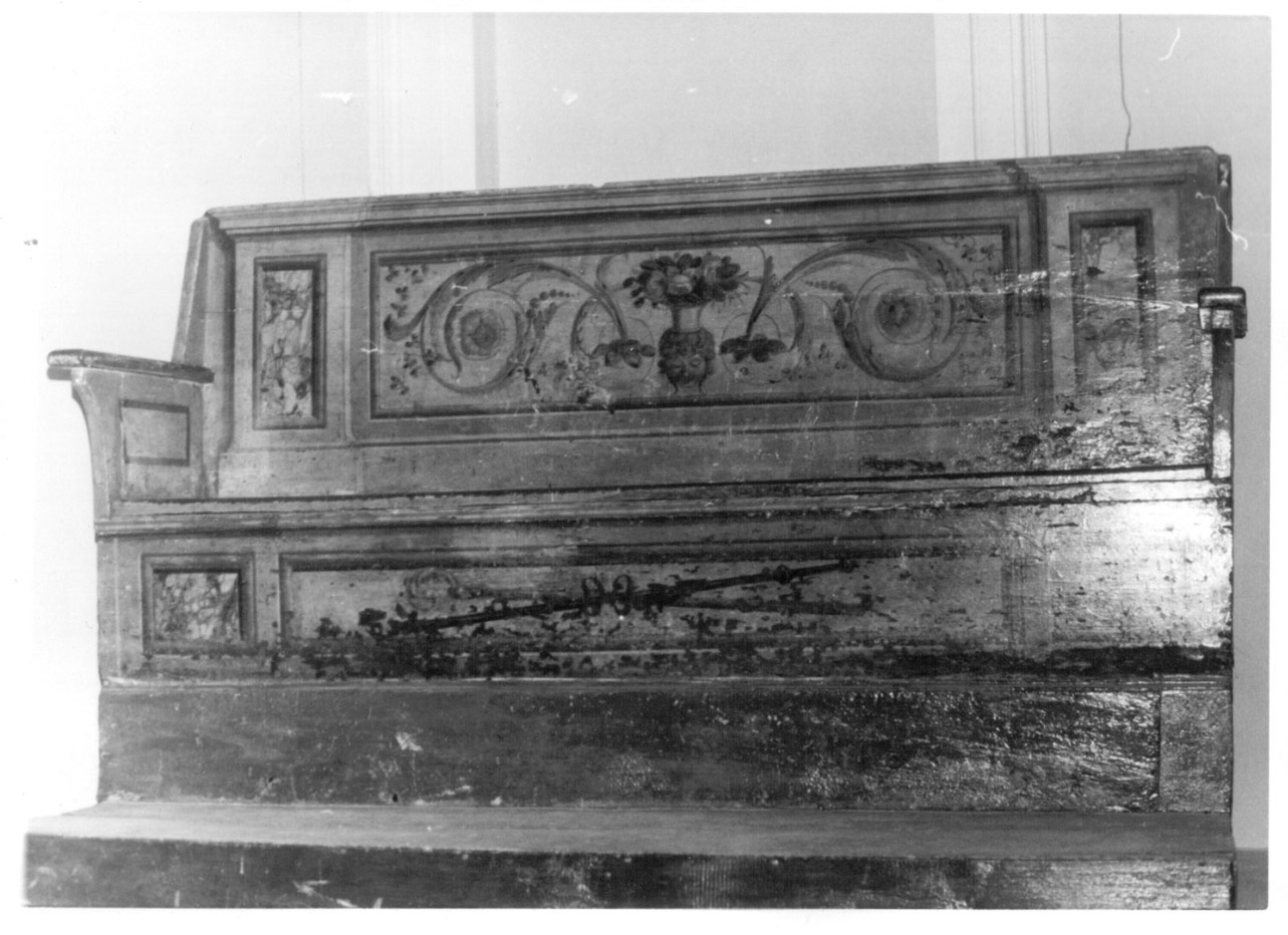 cassapanca, opera isolata - bottega Italia centrale (fine/inizio secc. XVIII/ XIX)