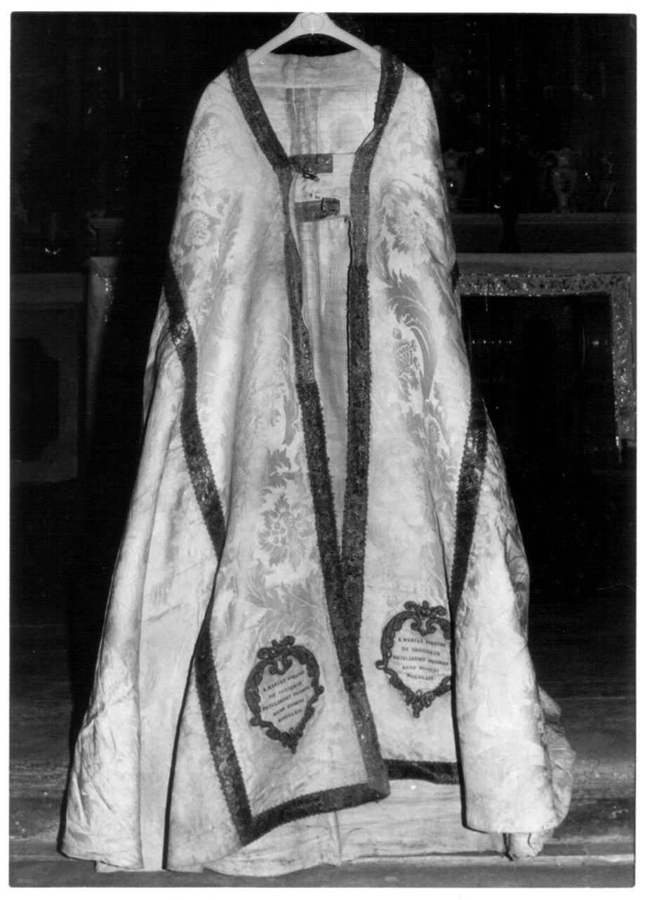 piviale, opera isolata - manifattura Italia centrale (terzo quarto sec. XVIII)