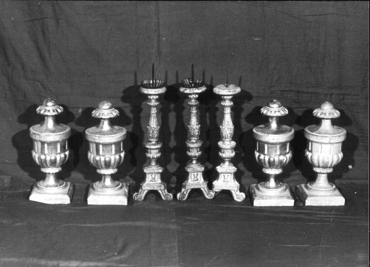 vaso d'altare per composizione floreale, serie - bottega Italia centrale (prima metà sec. XIX)