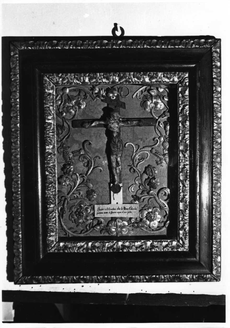 crocifisso, elemento d'insieme - bottega umbra (prima metà sec. XV)