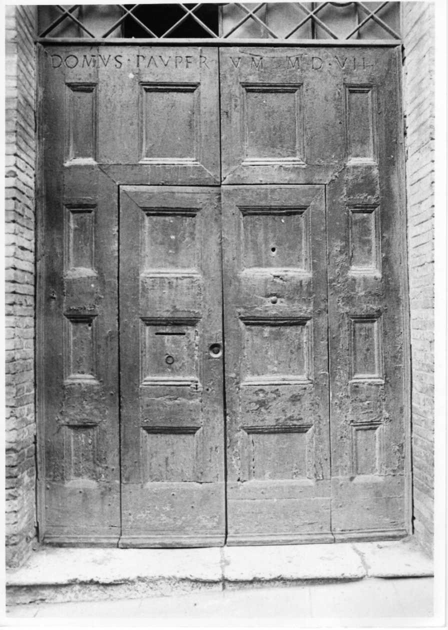 porta, opera isolata - bottega umbra (sec. XVI)