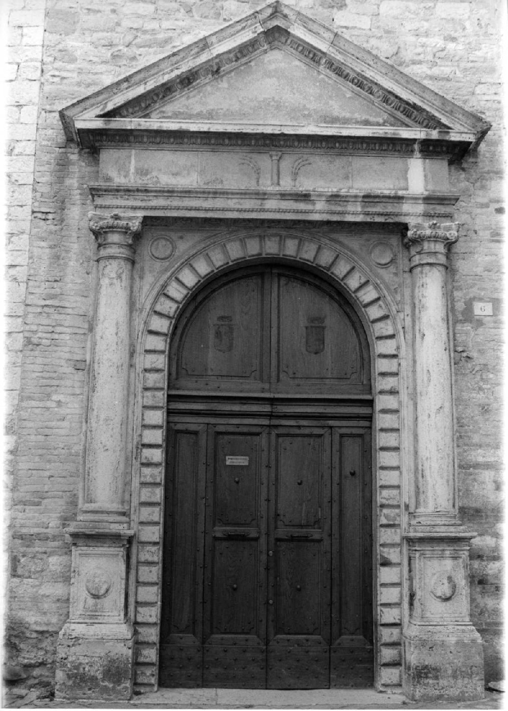 portale, opera isolata - bottega umbra (fine sec. XVI)