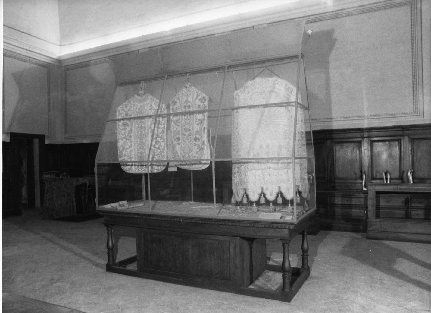 tavolo, opera isolata - bottega umbra (sec. XIX)