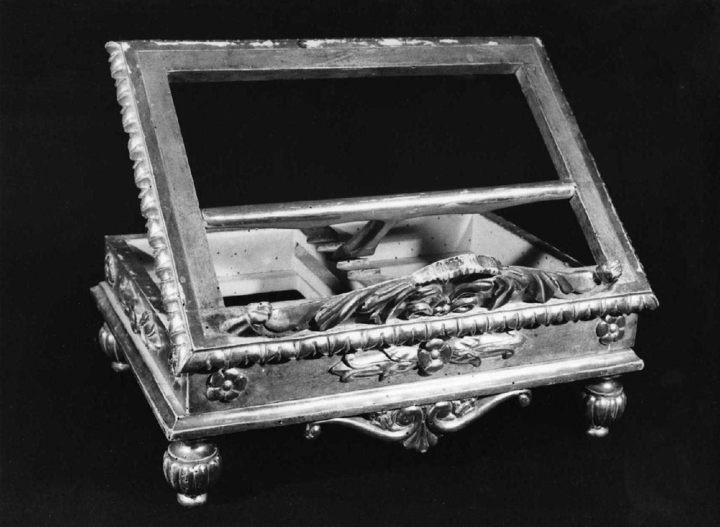 leggio d'altare-espositorio, opera isolata - bottega umbra (sec. XIX)