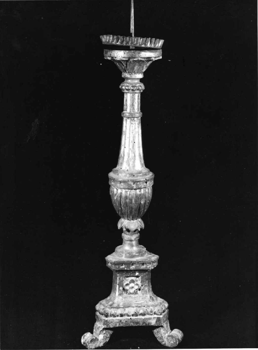 candeliere, opera isolata - bottega umbra (sec. XIX)