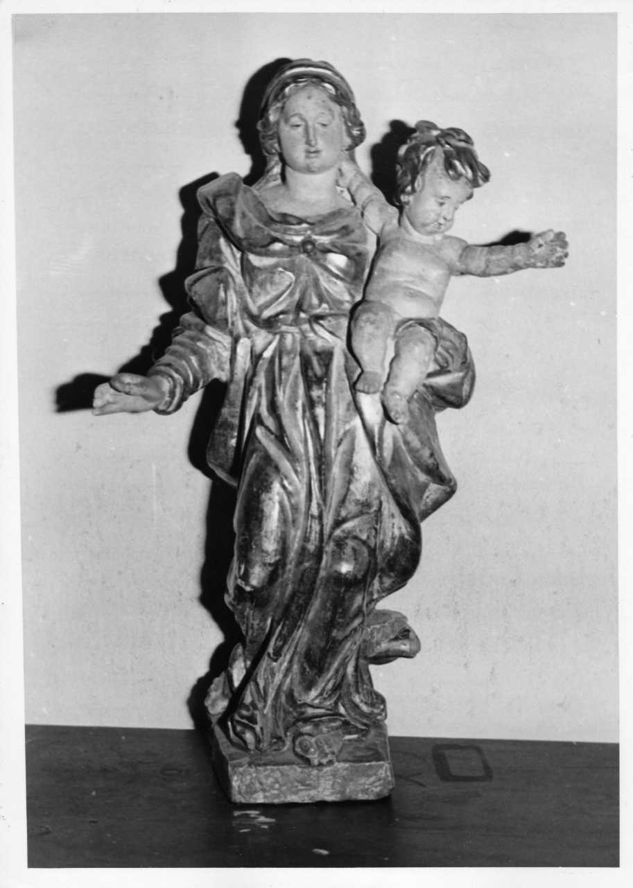 Madonna con Bambino (scultura, opera isolata) - bottega Italia centrale (sec. XVIII)
