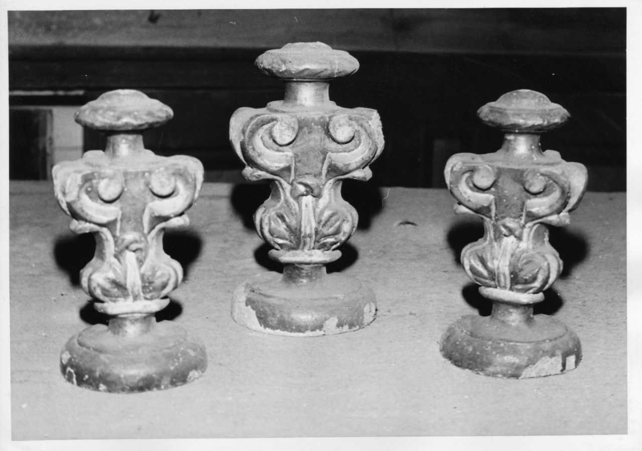 vaso d'altare per composizione floreale, coppia - bottega Italia centrale (secc. XVII/ XVIII)