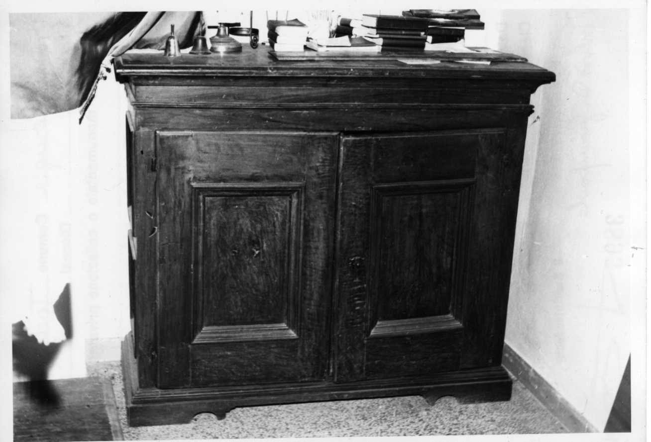 cassettone, opera isolata - bottega Italia centrale (secc. XVII/ XVIII)