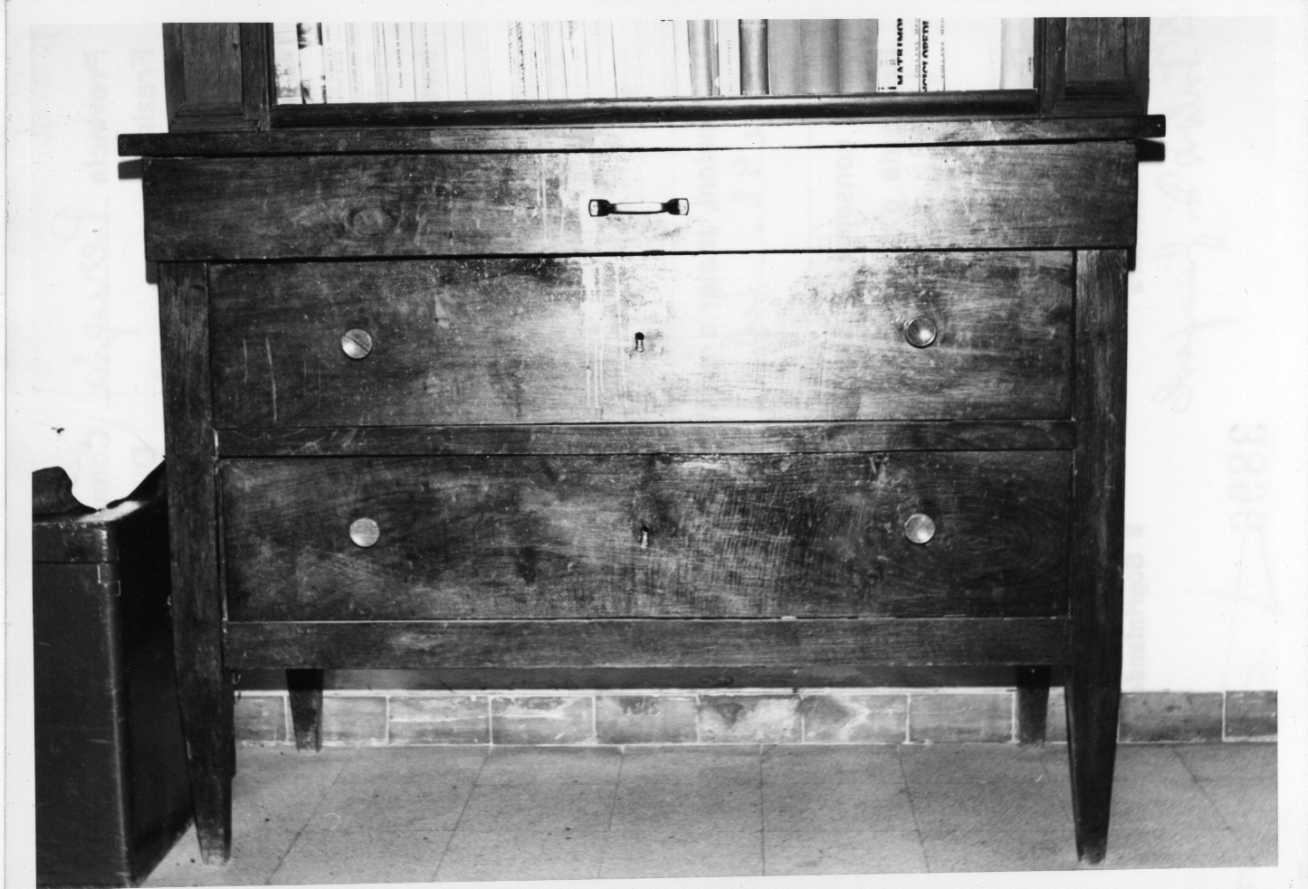 cassettone, opera isolata - bottega Italia centrale (secc. XVII/ XVIII)