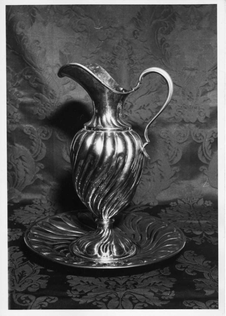 versatore, elemento d'insieme - bottega Italia centrale (sec. XIX)