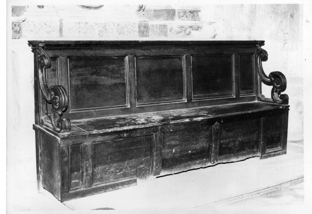 cassapanca, opera isolata - bottega Italia centrale (sec. XVII)