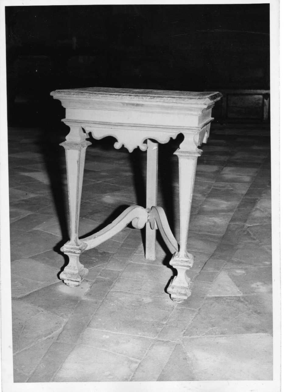 tavolo, opera isolata - bottega Italia centrale (sec. XVIII)