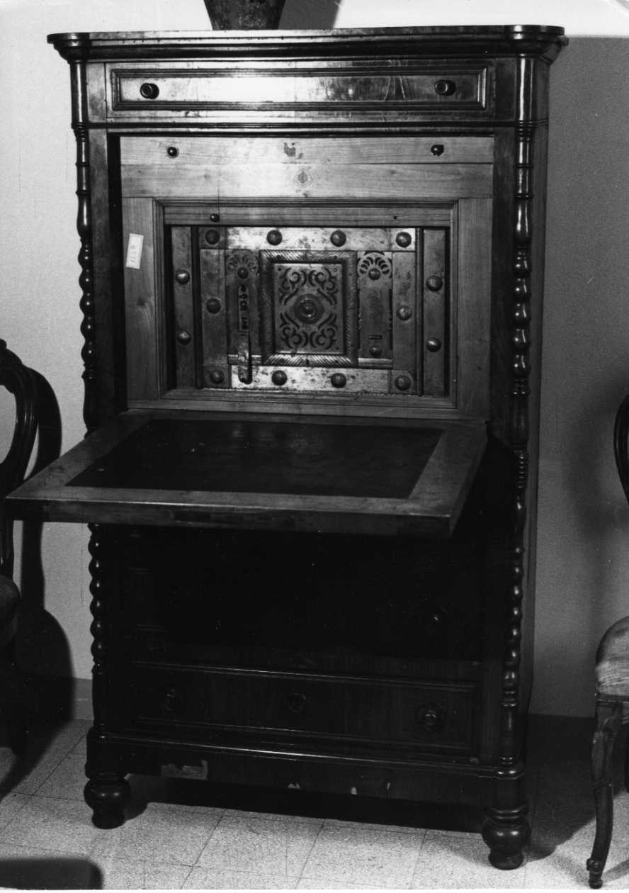 secrétaire - a ribalta, opera isolata - bottega Italia centrale (sec. XIX)