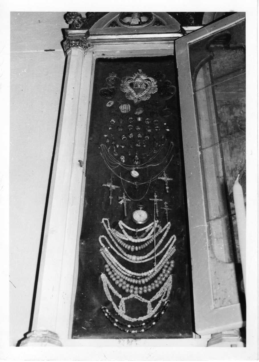 oggetto devozionale, serie - bottega Italia centrale (secc. XV/ XIX)