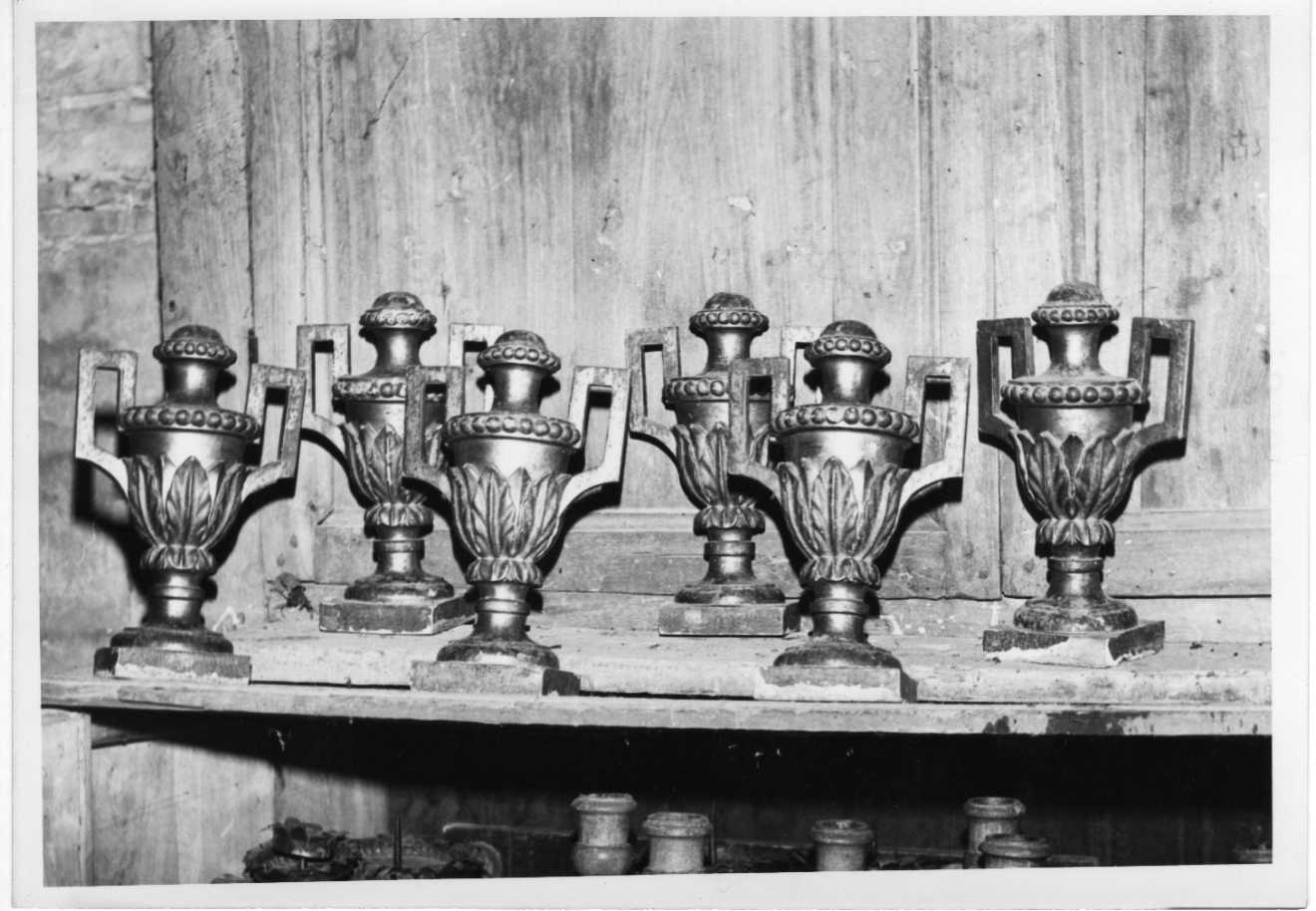 vaso d'altare per composizione floreale, serie - bottega Italia centrale (sec. XVII)