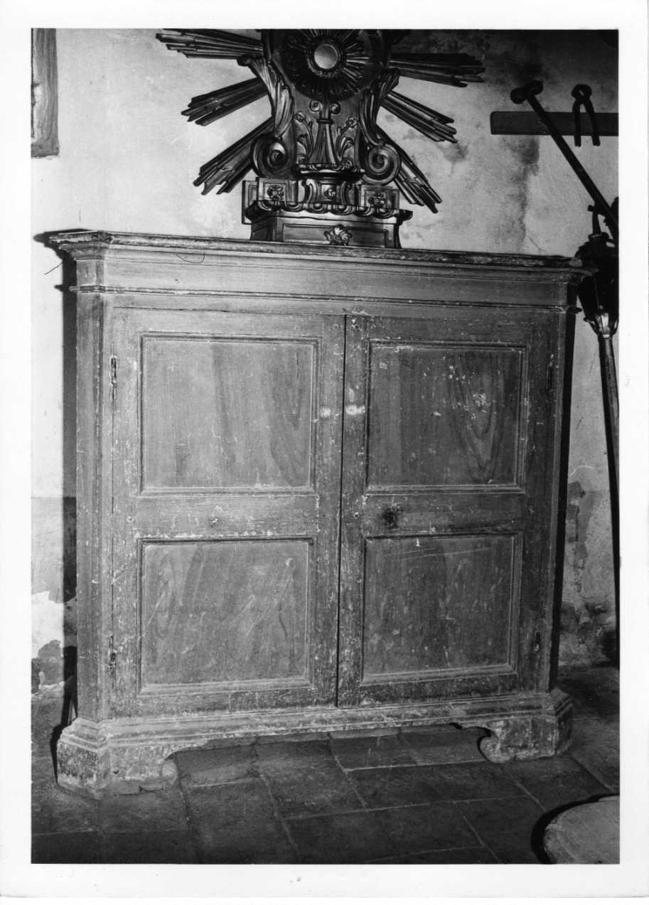 credenza, opera isolata - bottega Italia centrale (sec. XVIII)