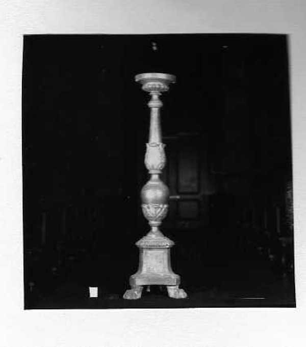 candelabro, opera isolata - manifattura Italia centrale (fine/inizio secc. XVIII/ XIX)