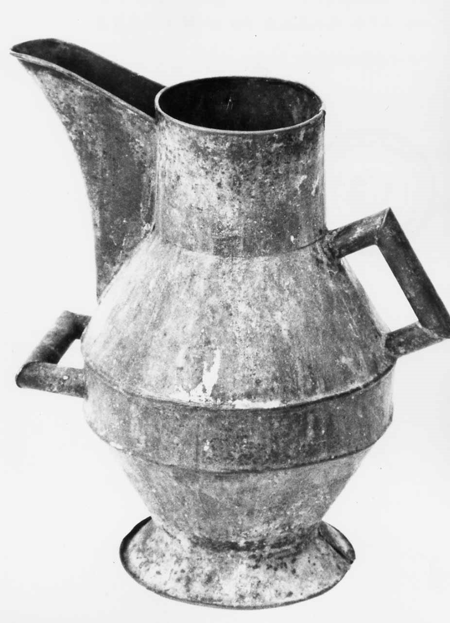 brocca - bottega umbra (sec. XX inizio)