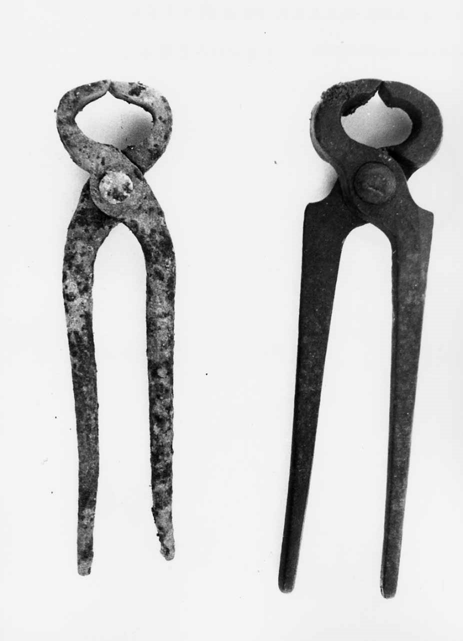 tenaglia - bottega umbra (sec. XX)