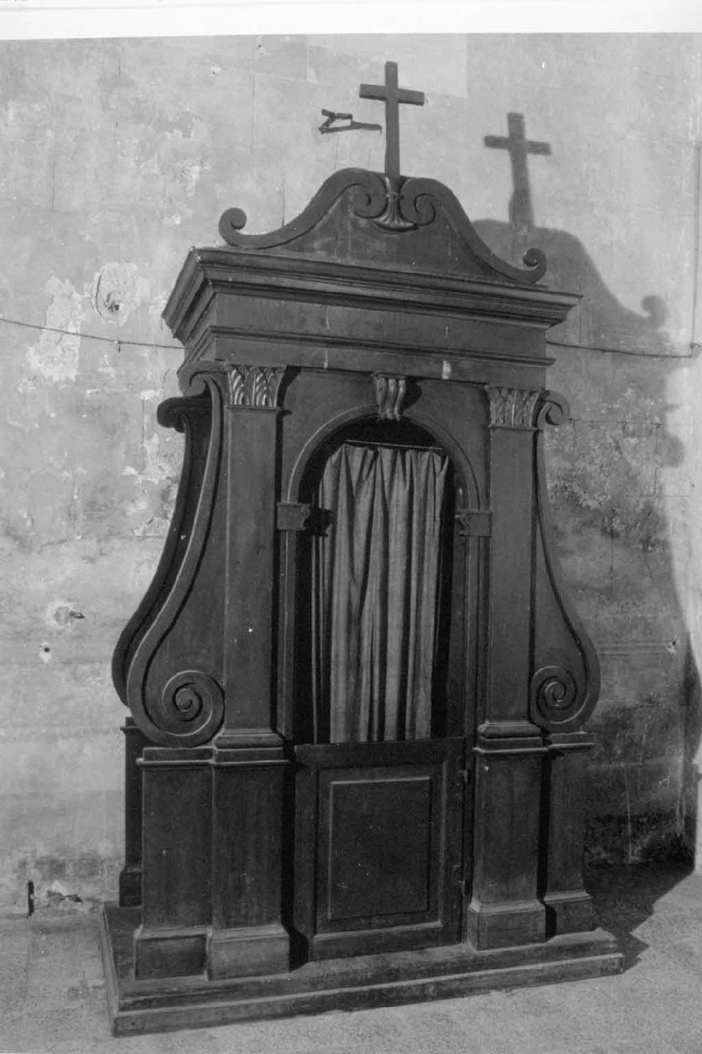 confessionale, opera isolata - ambito umbro (fine/inizio secc. XIX/ XX)