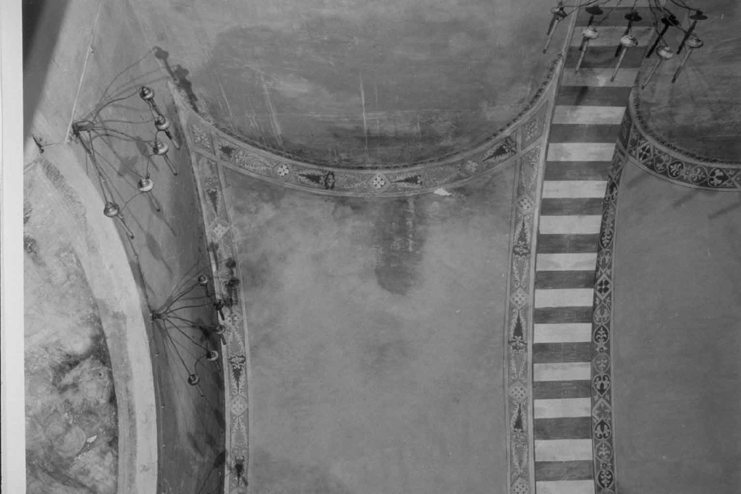 motivi decorativi astratti (decorazione pittorica, complesso decorativo) - ambito italiano (secondo quarto sec. XX)