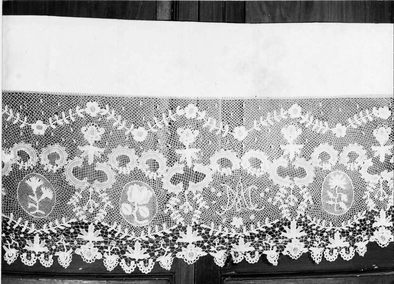 tovaglia d'altare, opera isolata - manifattura Italia centrale (sec. XIX)