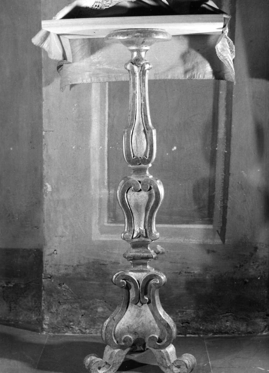 candeliere, opera isolata - bottega Italia centrale (sec. XVIII)