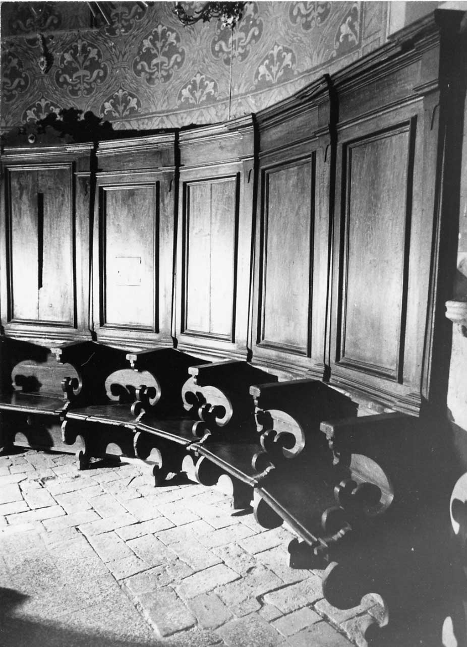 stalli del coro, insieme - bottega Italia centrale (sec. XVIII)