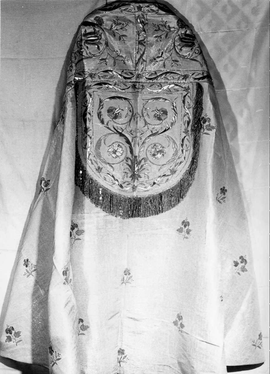 piviale, opera isolata - manifattura Italia centrale (sec. XIX)