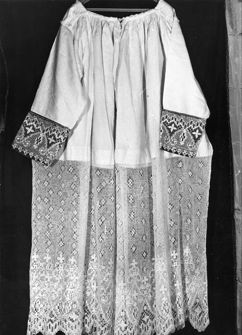 camice ecclesiastico, opera isolata - manifattura Italia centrale (sec. XVI)