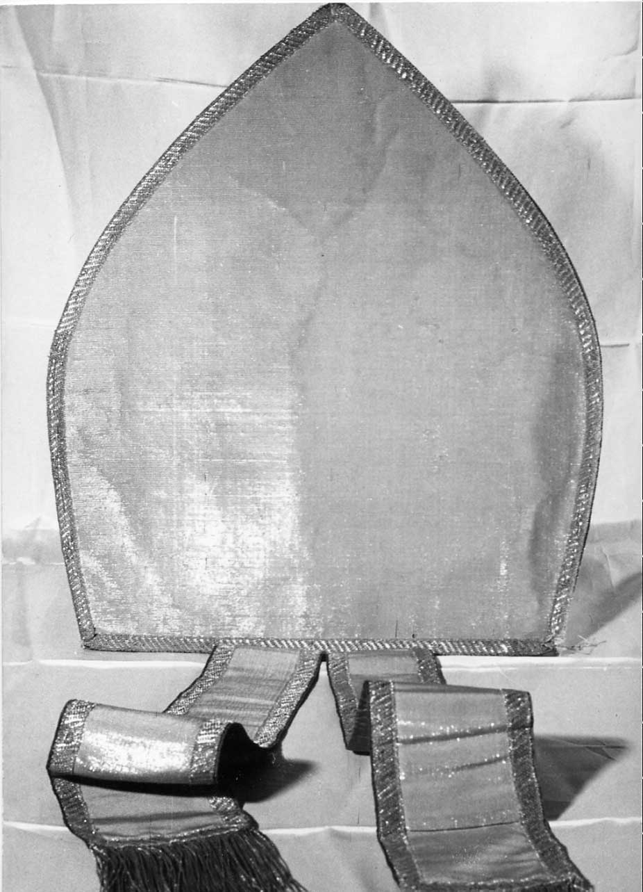 mitria, insieme - manifattura Italia centrale (sec. XIX)