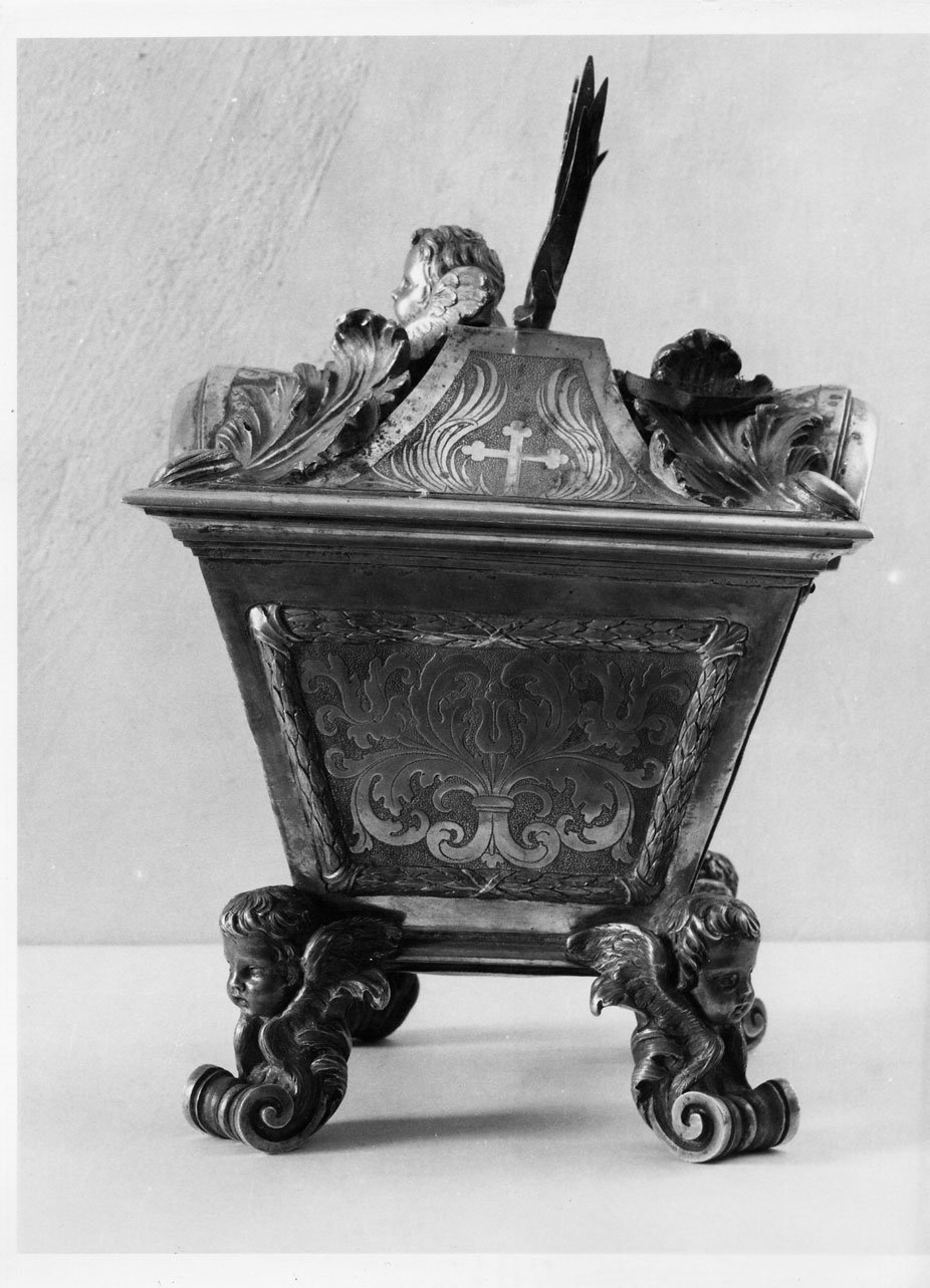 reliquiario a teca, opera isolata - bottega Italia centrale (sec. XVII)