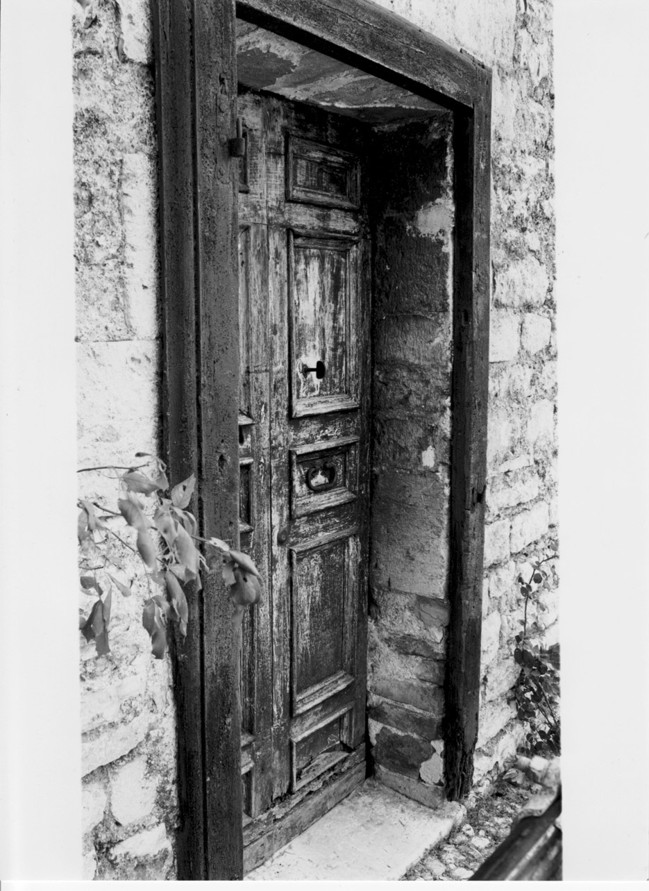 porta, opera isolata - bottega Italia centrale (sec. XVI)