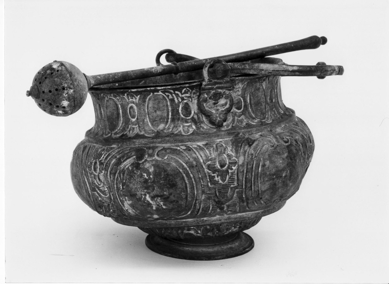 servizio per aspersione, opera isolata - bottega Italia centrale (sec. XVIII)