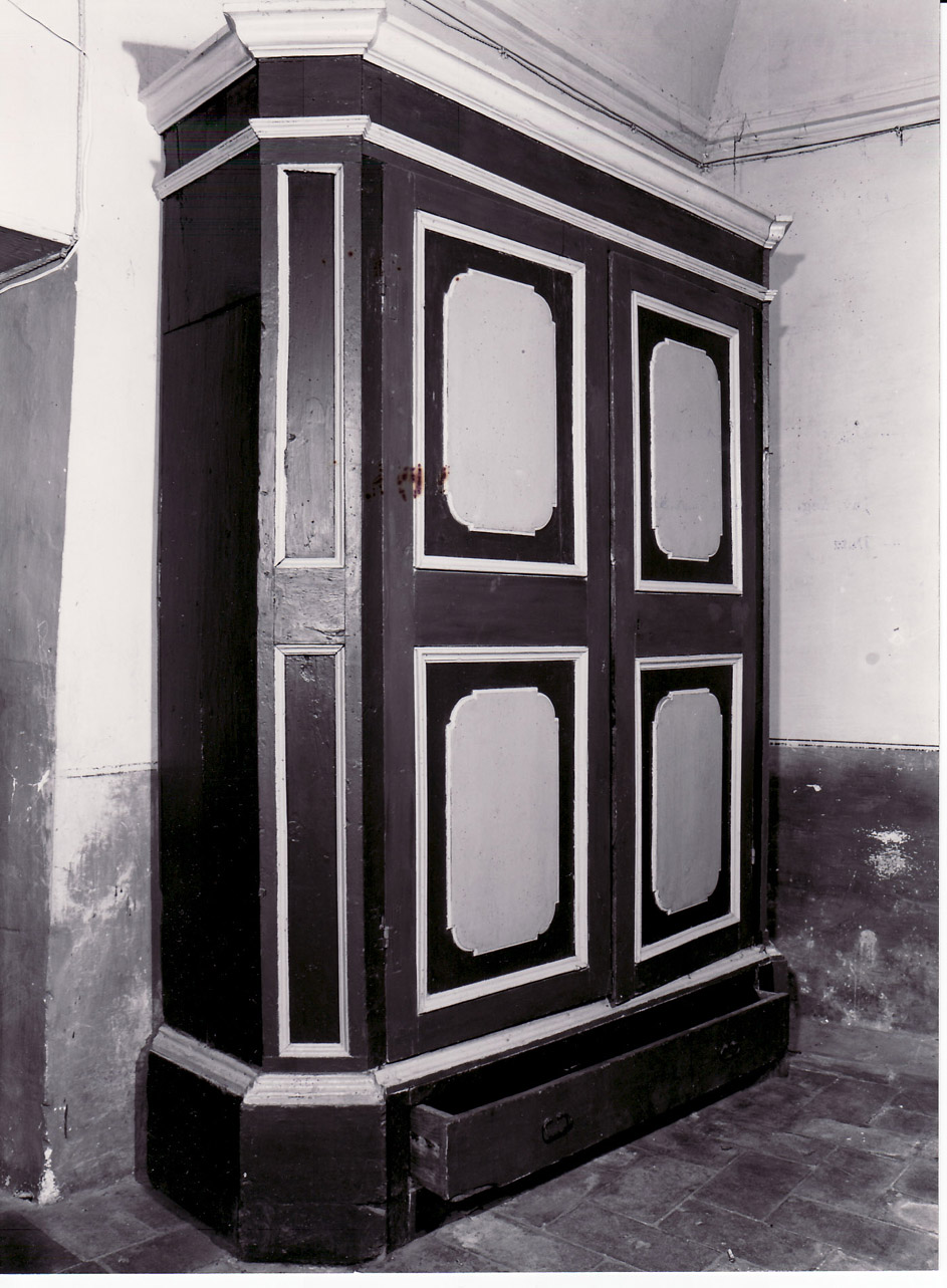 armadio, opera isolata - bottega Italia centrale (sec. XVII)