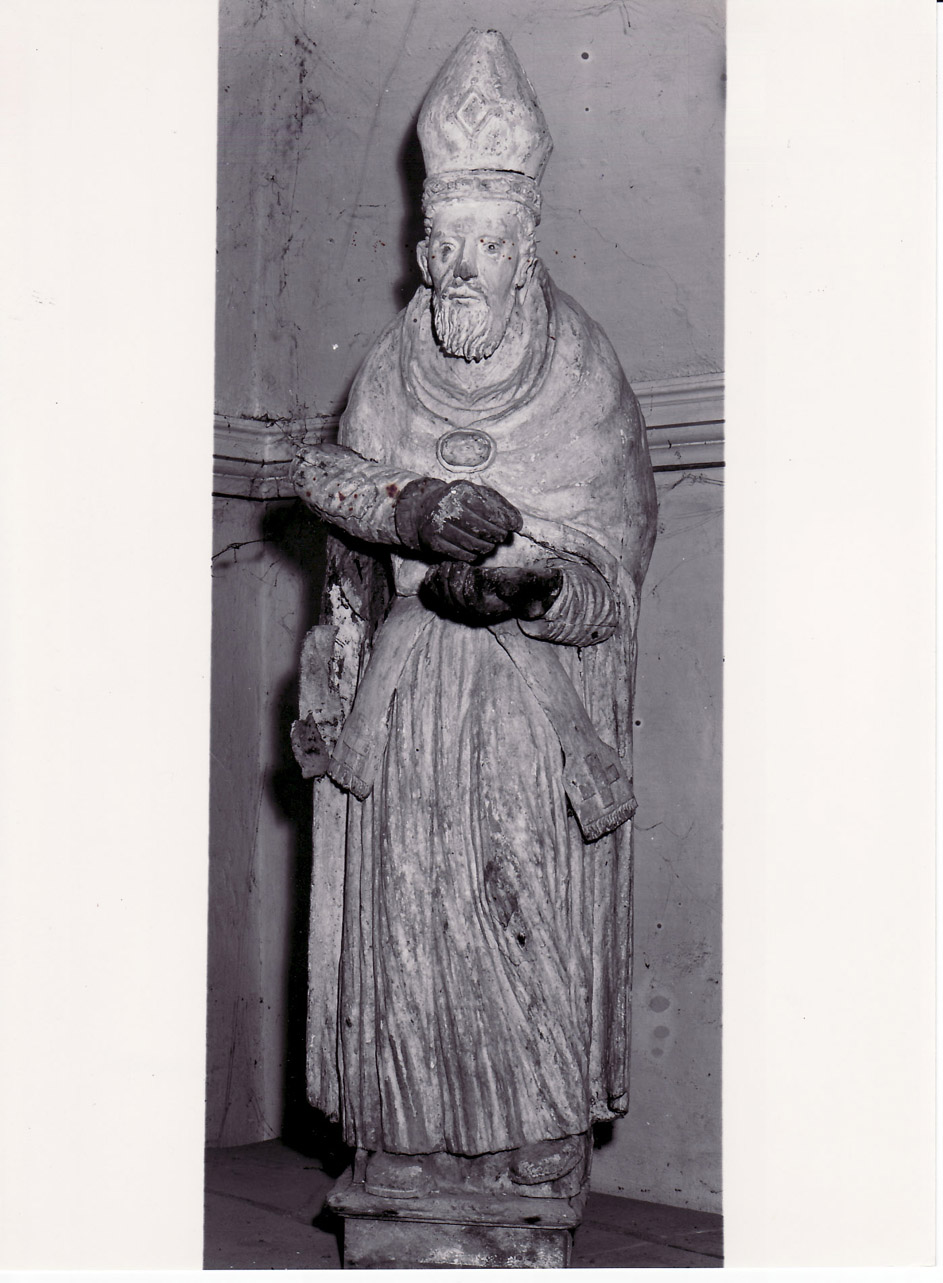Santo vescovo (statua, opera isolata) - bottega Italia centrale (fine sec. XVII)