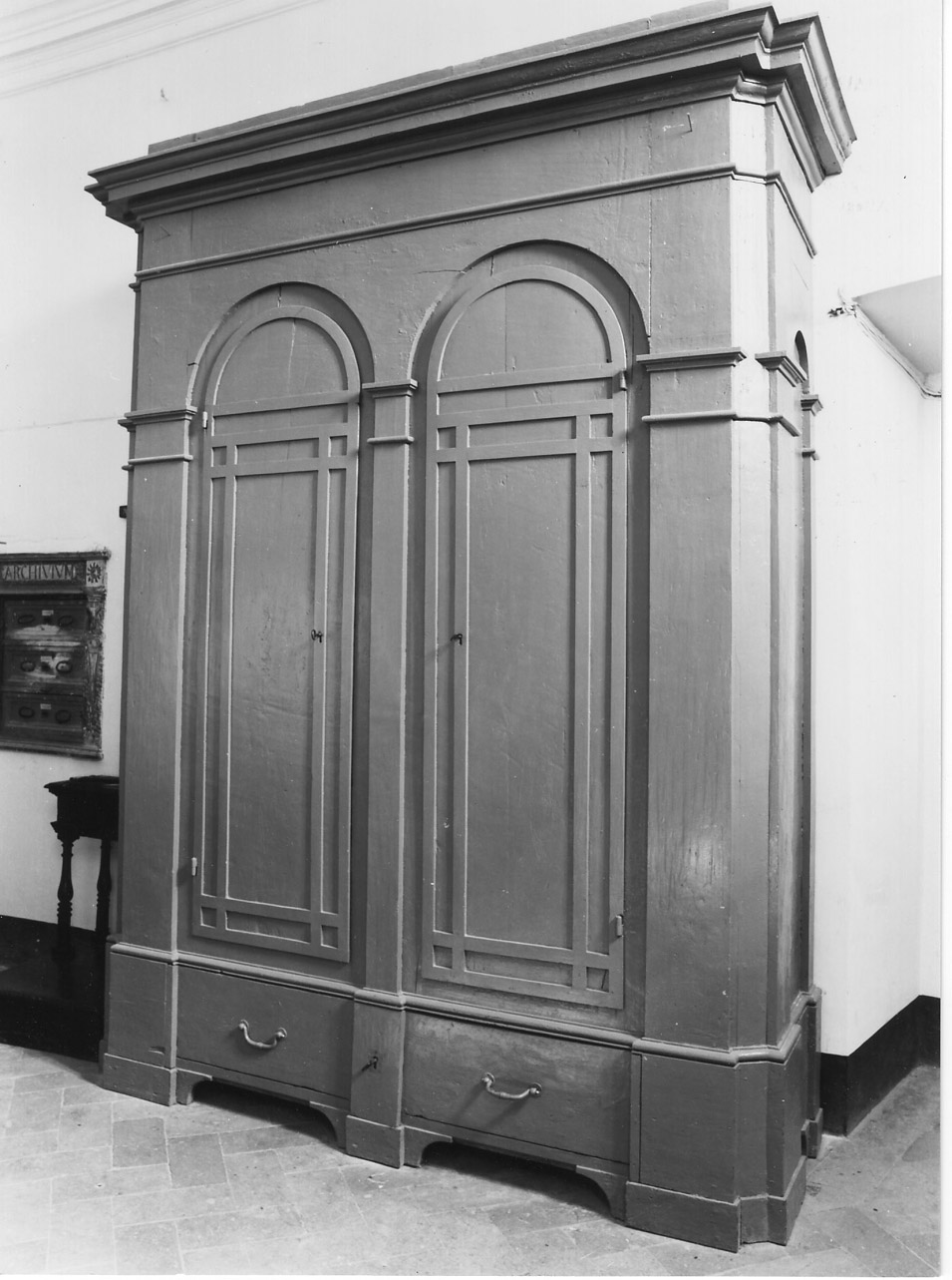 armadio, opera isolata - bottega Italia centrale (fine sec. XVIII)