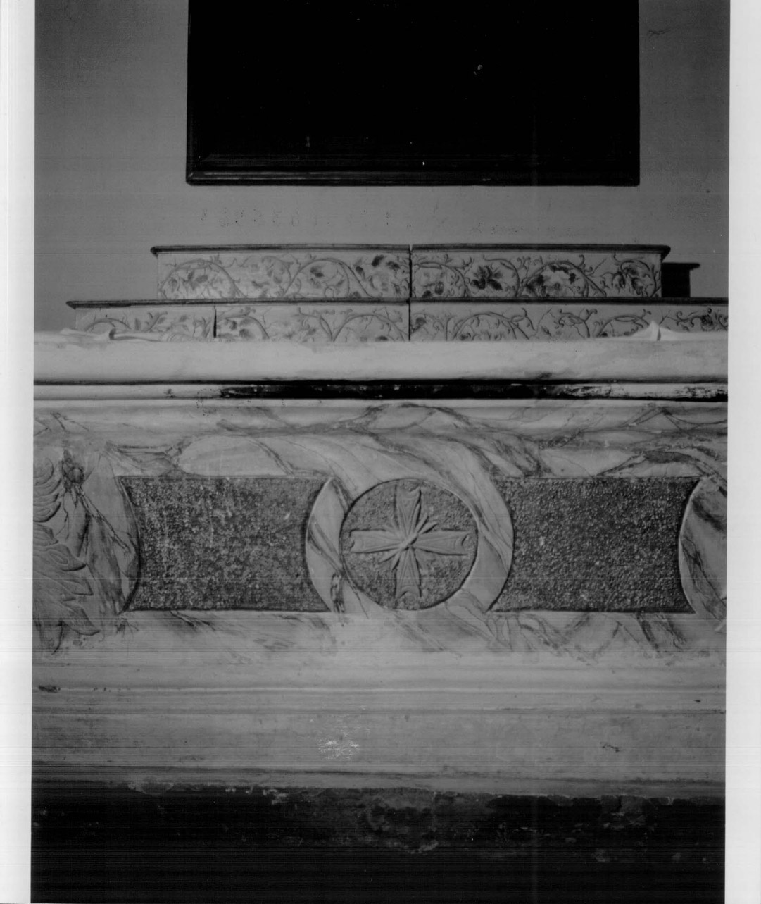 croce (altare - a blocco, opera isolata) - bottega Italia centrale (sec. XVIII)